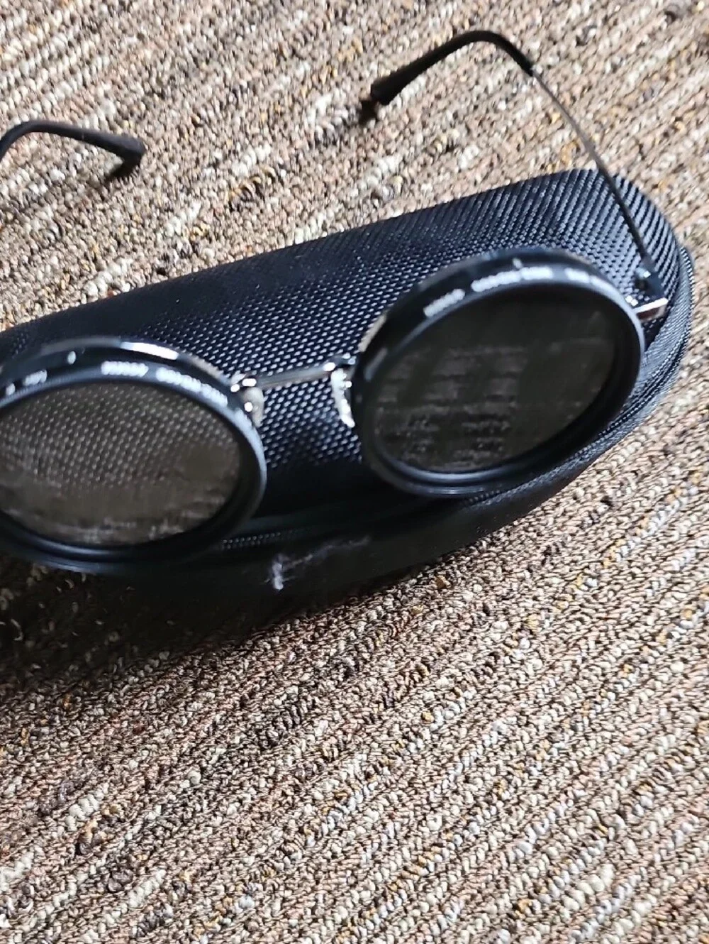 Black VR Headset Case with Protective Sunglasses, Rotation To Adjust Lenses